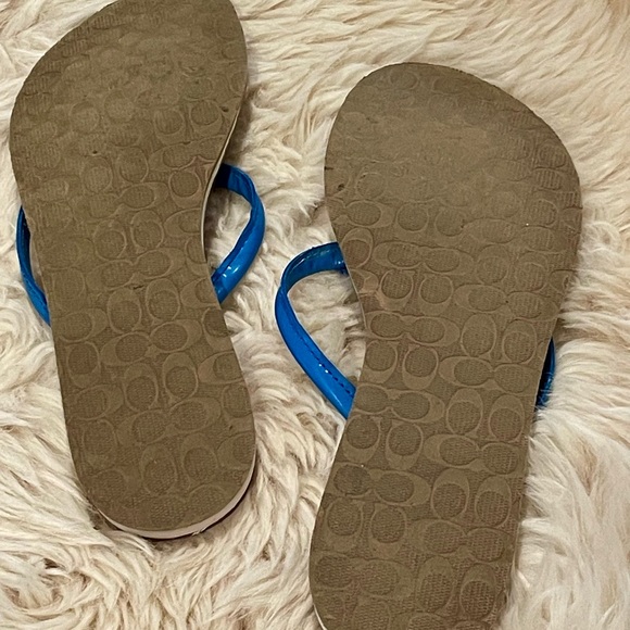Gently worn Coach flip flops - Picture 2 of 2